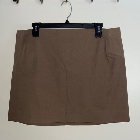 BCBG 'Jamie' Mini Skirt in Tart Brown - Picture 2 of 3